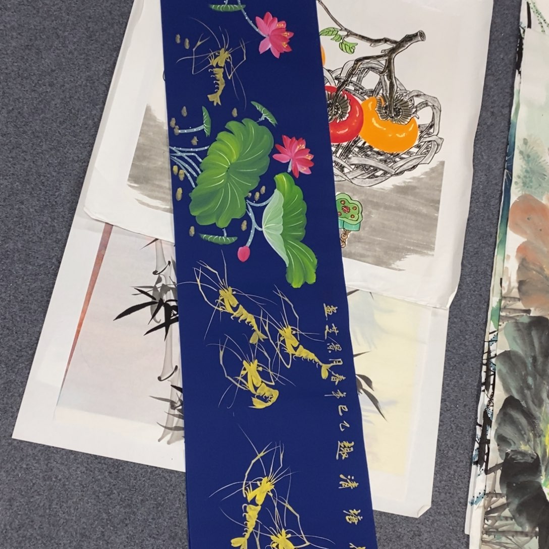 国画尺寸140✖️35四尺对开手绘金虾