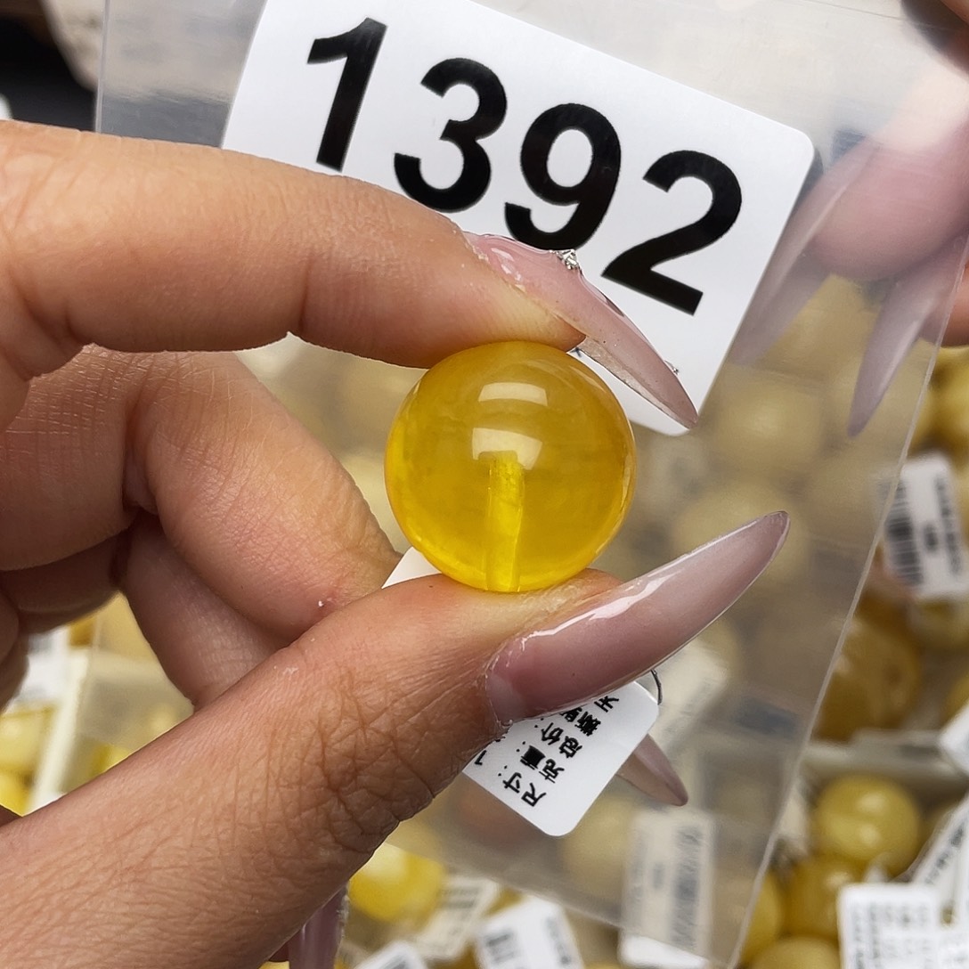 蜜蜡未镶嵌珠宝奇石18.8