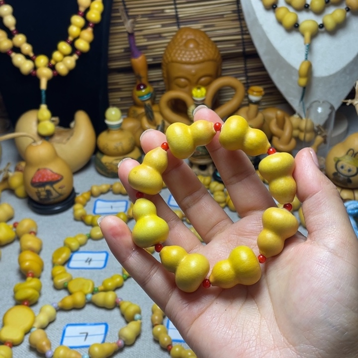 ****乐大叶紫檀（黑酸枝木类）