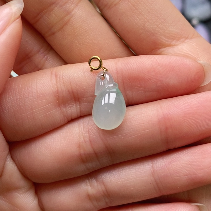 翡翠颈饰未镶嵌吊坠