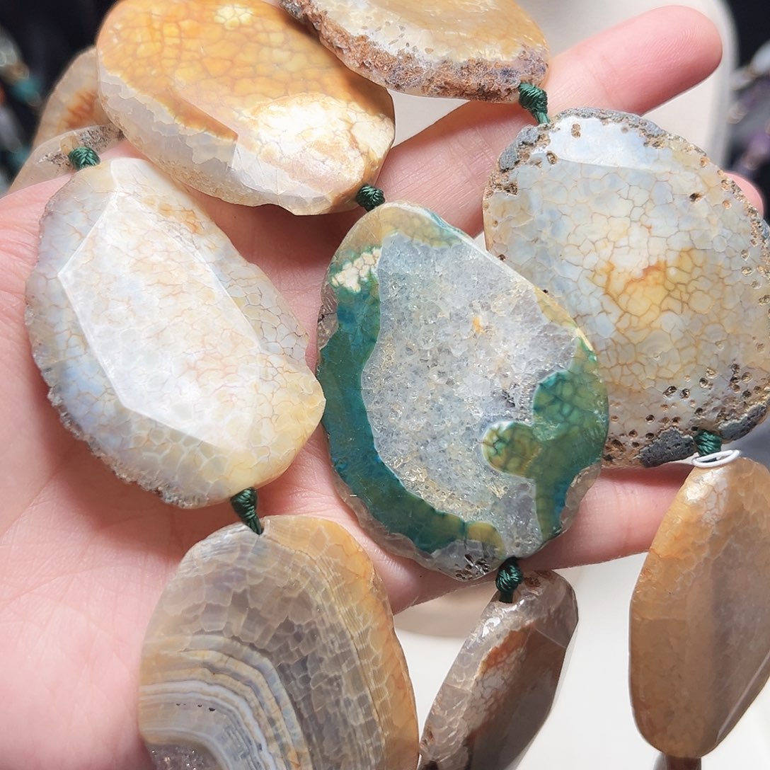 玛瑙/玉髓未镶嵌珠宝半成品k613随形并列水晶玛瑙公生体55*44