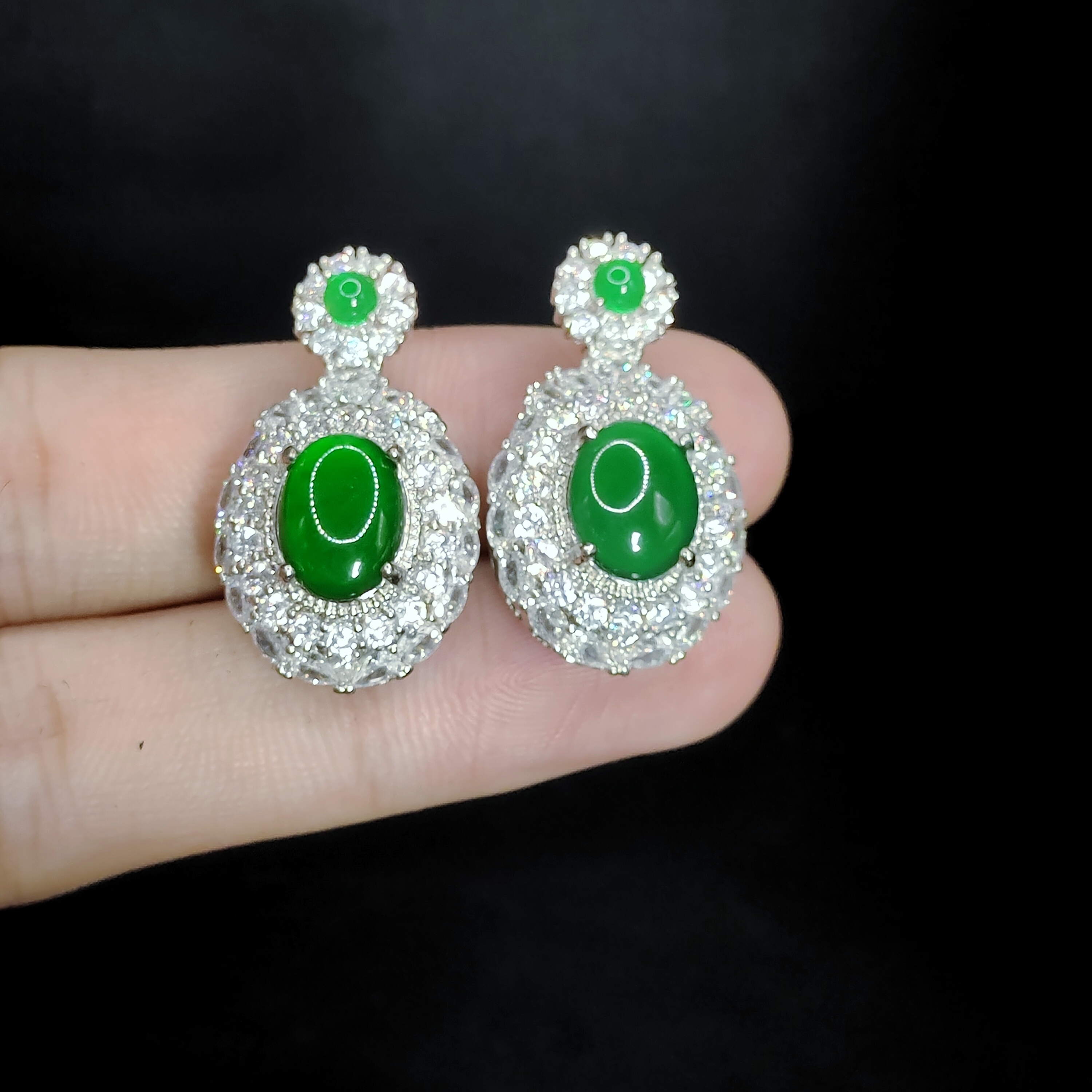 【老三珠宝】翡翠鸽子蛋面吊坠赠链Y35RL【多样性发其一】约9-8-4mm