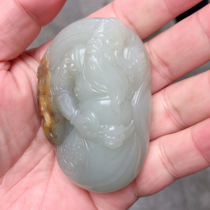 颈饰未镶嵌透闪石质玉