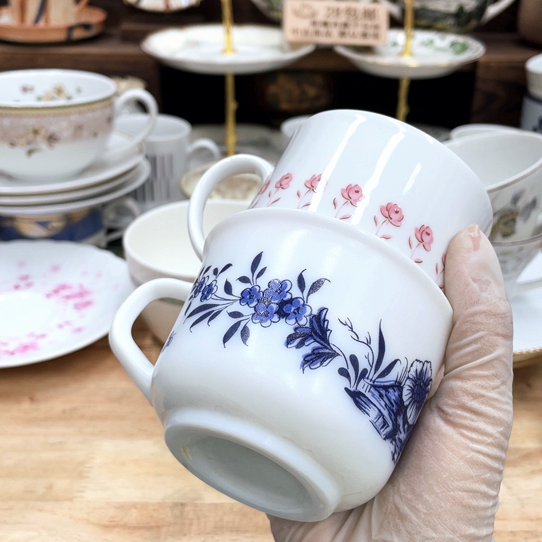 花***声鹿屋家的美丽咖啡杯