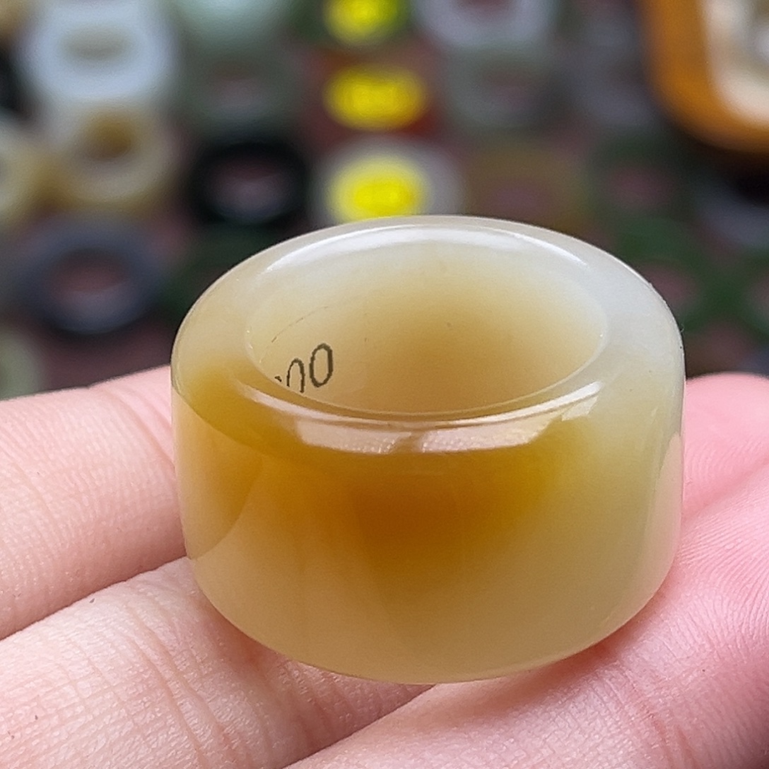 和田玉未镶嵌戒指17.9芒果布丁