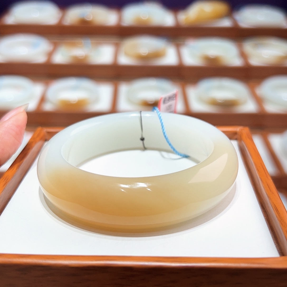 和田玉手镯54/55未镶嵌