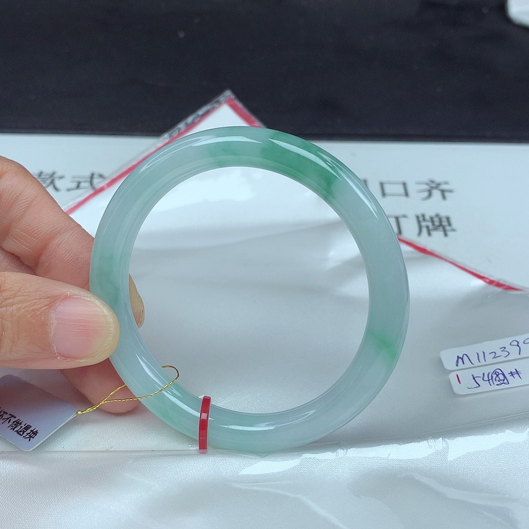 翡翠手镯未镶嵌54圈2399