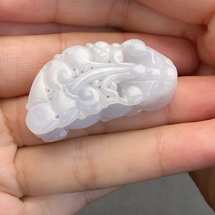 山***稀翡翠未镶嵌颈饰翡翠