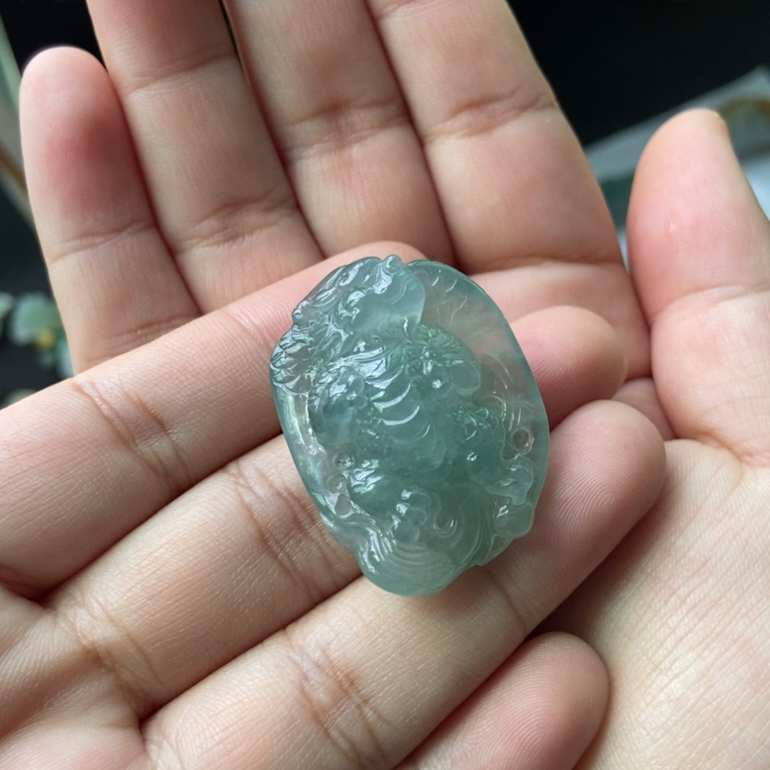 定制翡翠未镶嵌飞天貔貅