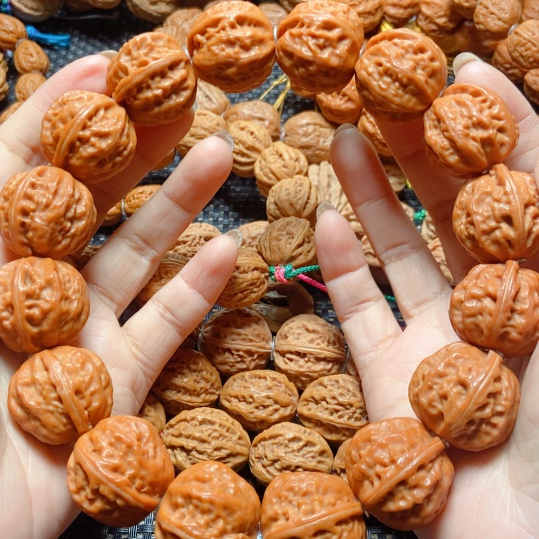 文玩核桃手串磨盘