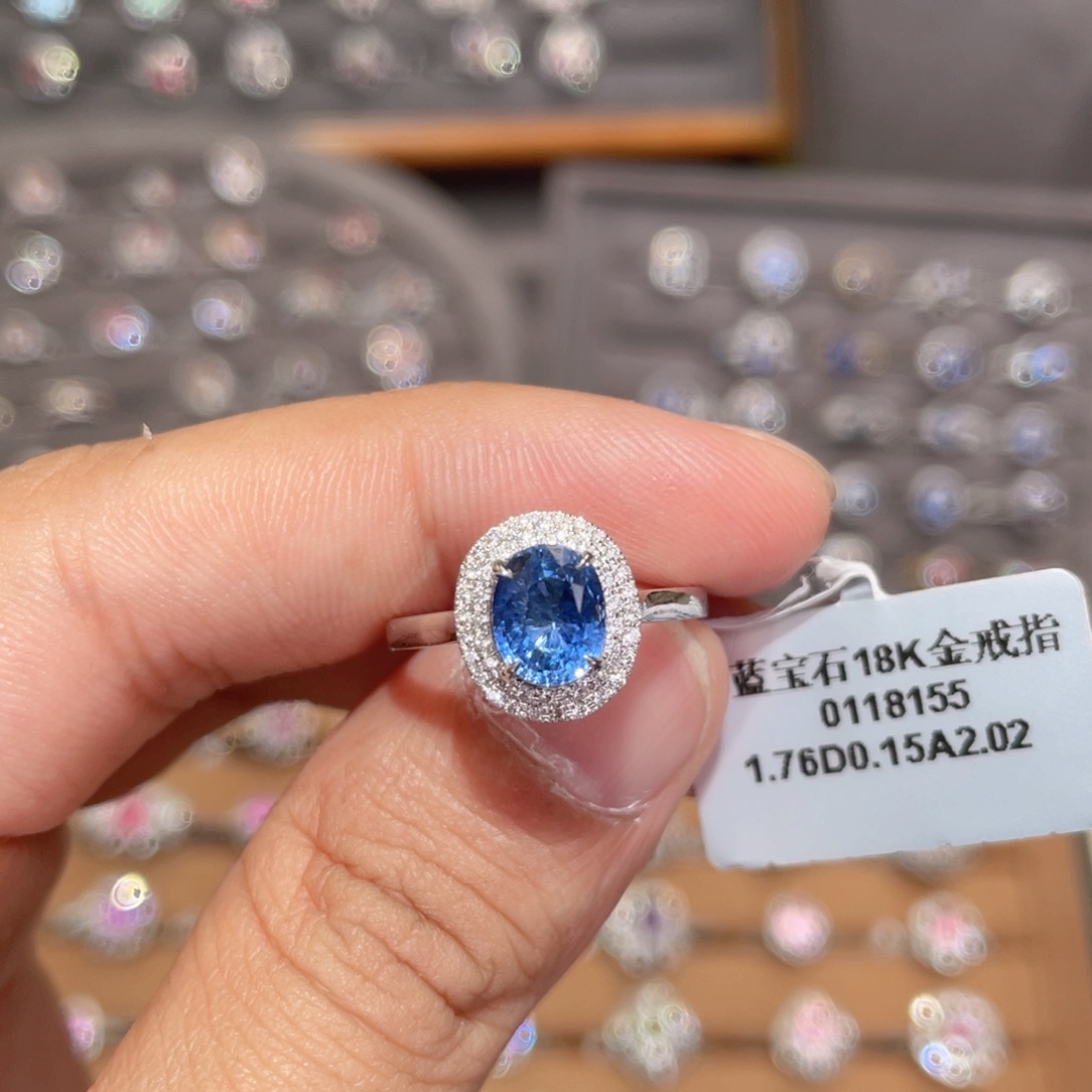 蓝宝石戒指18K金镶嵌1.76ct 