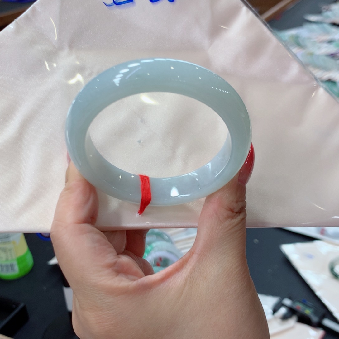 翡翠未镶嵌手镯48小时鉴赏