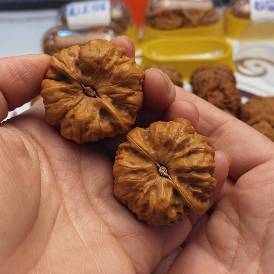 文玩核桃吊坠掌***月蛤蟆头41尺