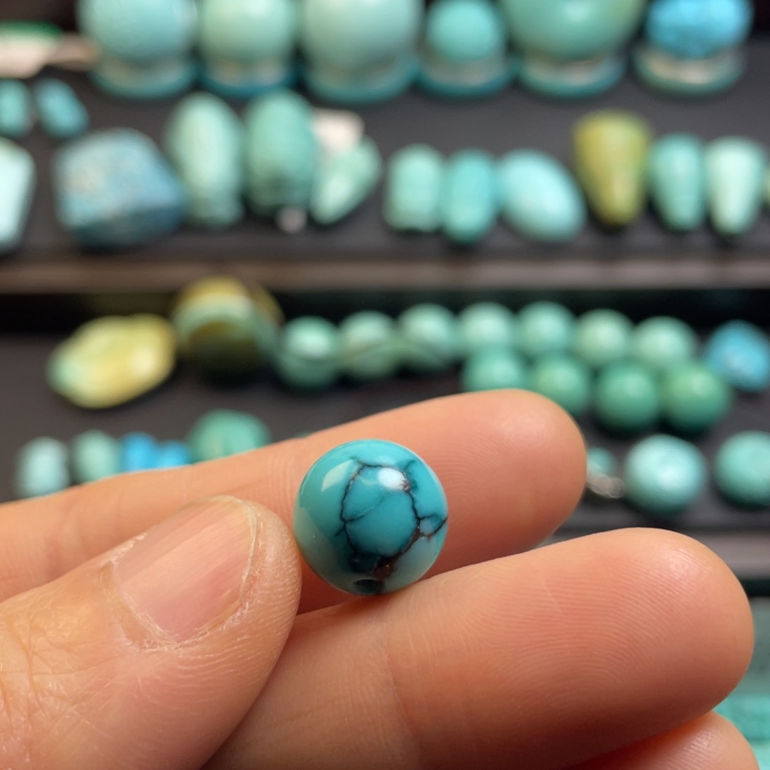 绿松石颈饰未镶嵌猪**灵