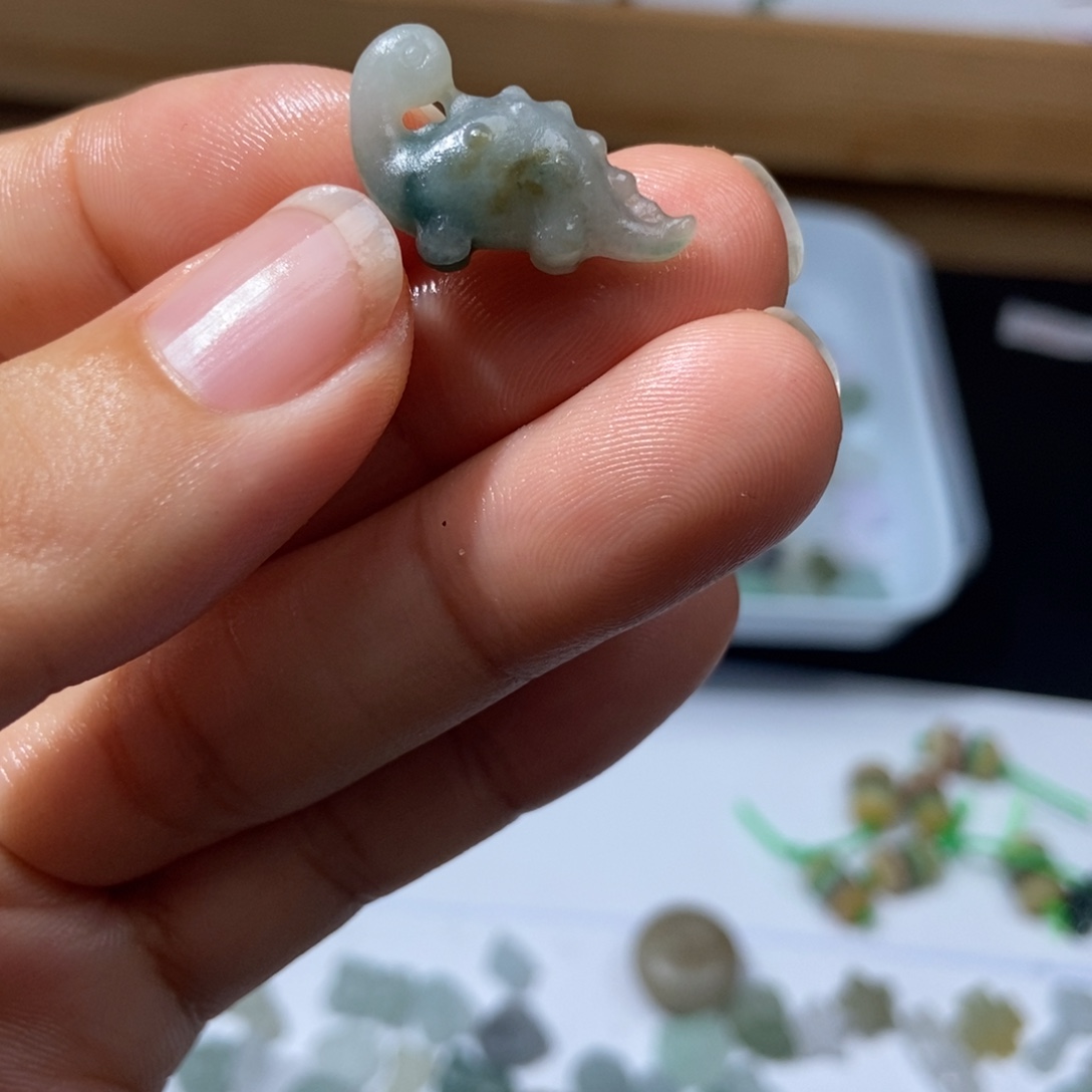 定制翡翠未镶嵌翡翠