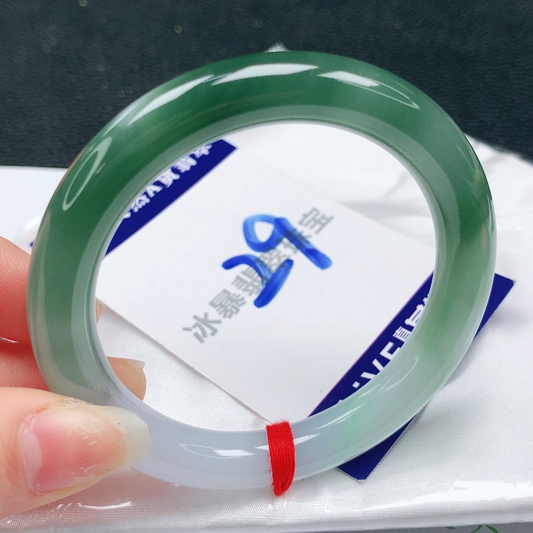 翡翠手镯未镶嵌缅甸天然a货翡翠