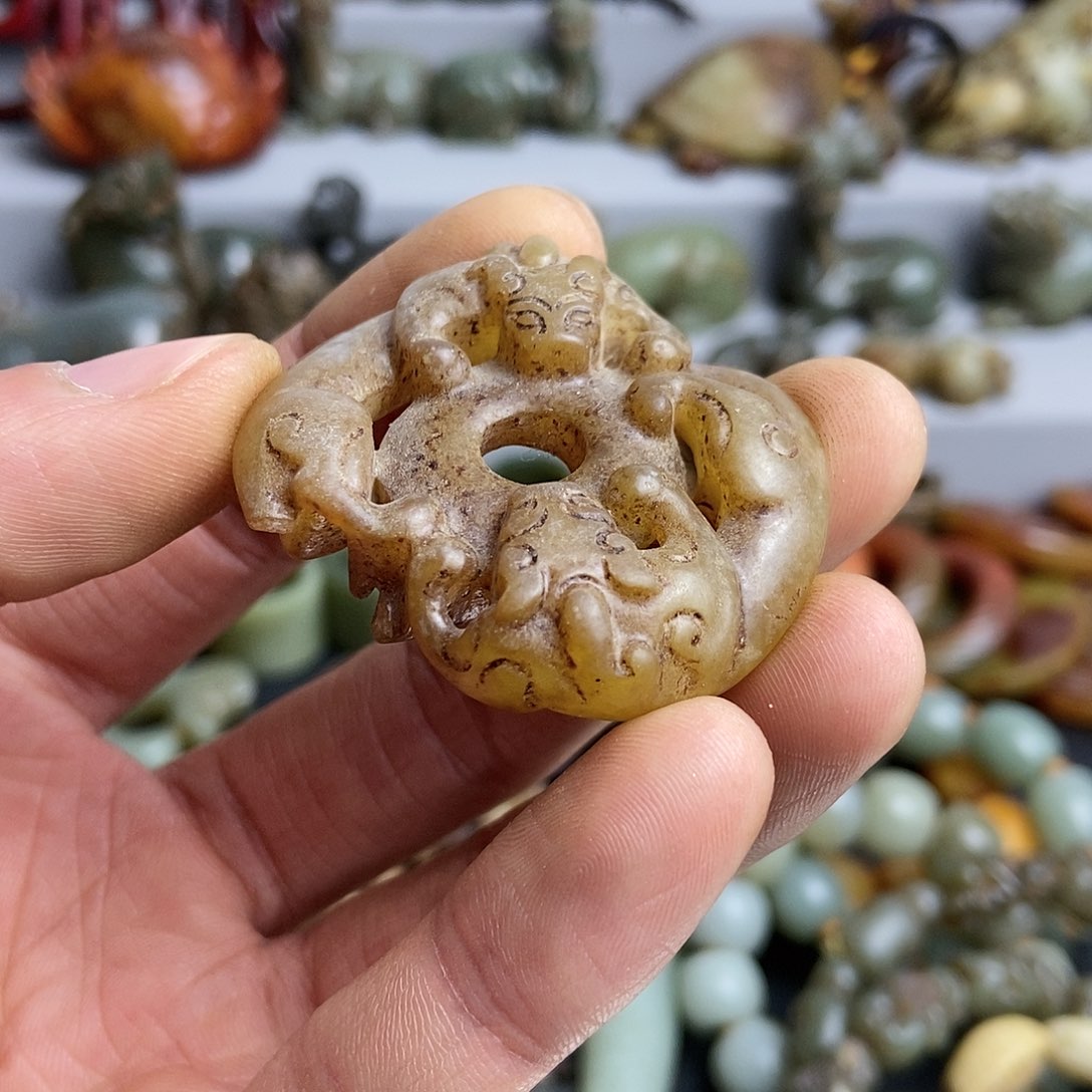 和田玉（糖玉）配饰未镶嵌