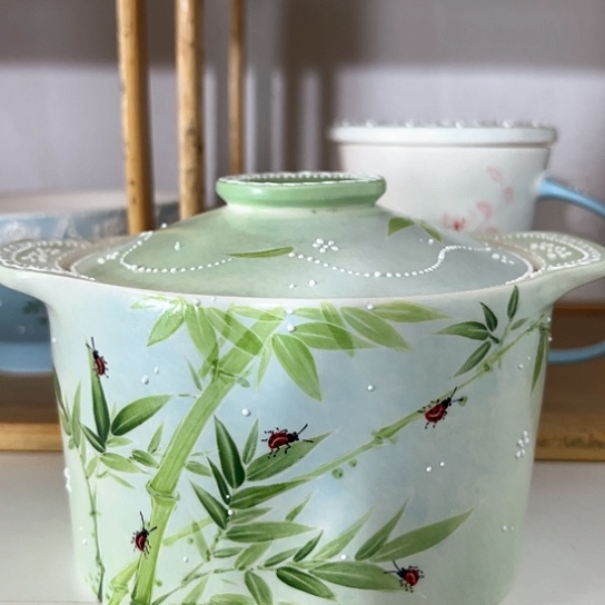 手绘高温釉下彩陶瓷