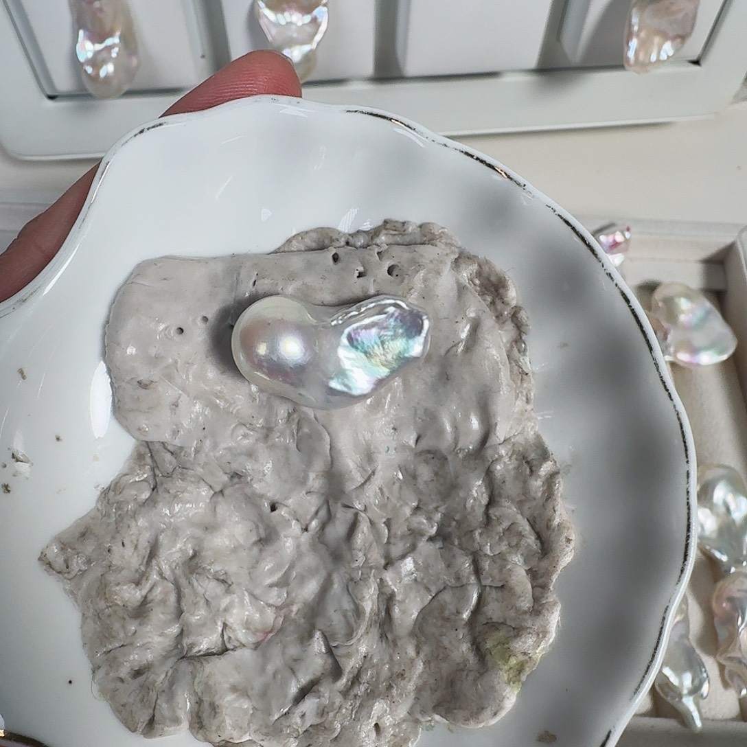 颈饰未镶嵌淡水珍珠