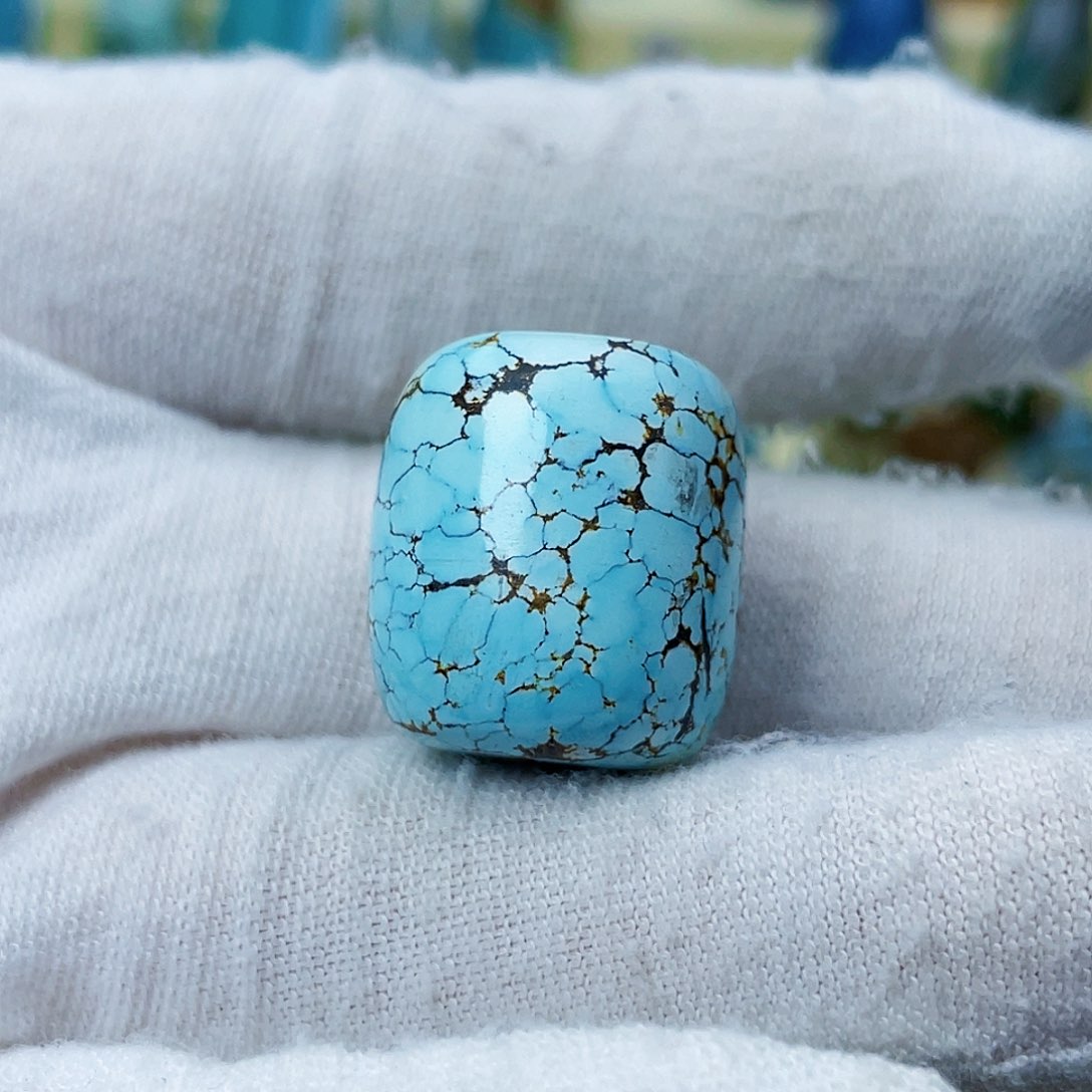 绿松石颈饰未镶嵌