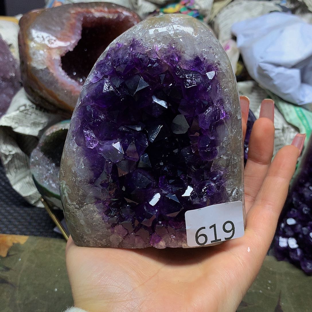 紫晶大型摆件（非配饰）未镶嵌