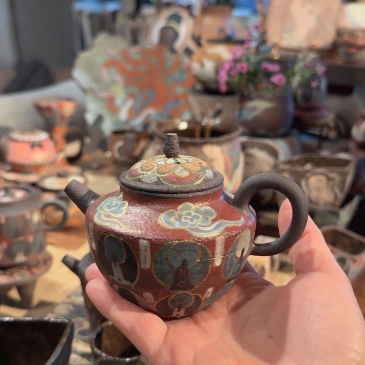 手工制作各种精美陶瓷