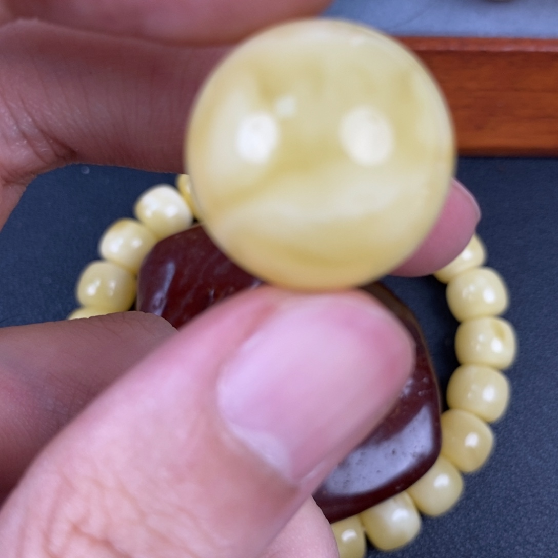 琥珀未镶嵌珠宝奇石43