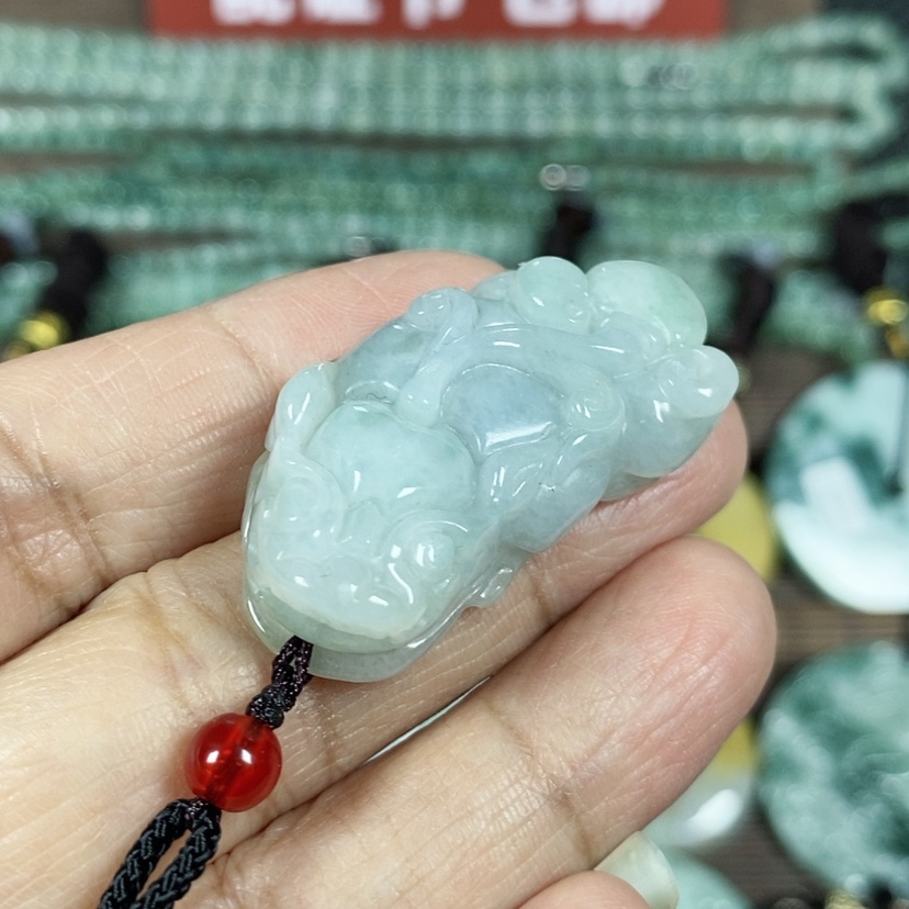 【闪购商品】翡翠颈饰未镶嵌玉吊坠翡翠玉貔貅吊坠
