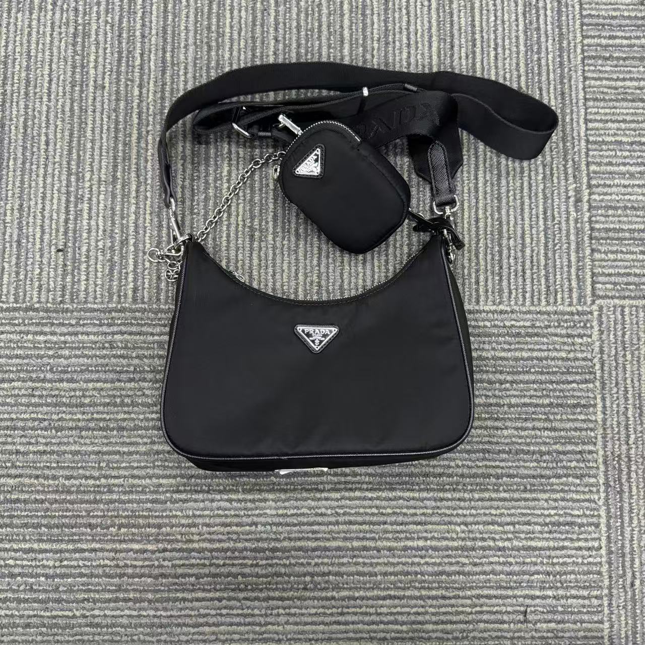 未使用 Prada/普拉达 全新PRADA普拉达三合一斜挎