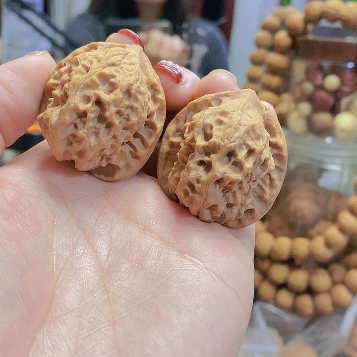 【闪购商品】文玩核桃把件L***u35.5白蛇谷