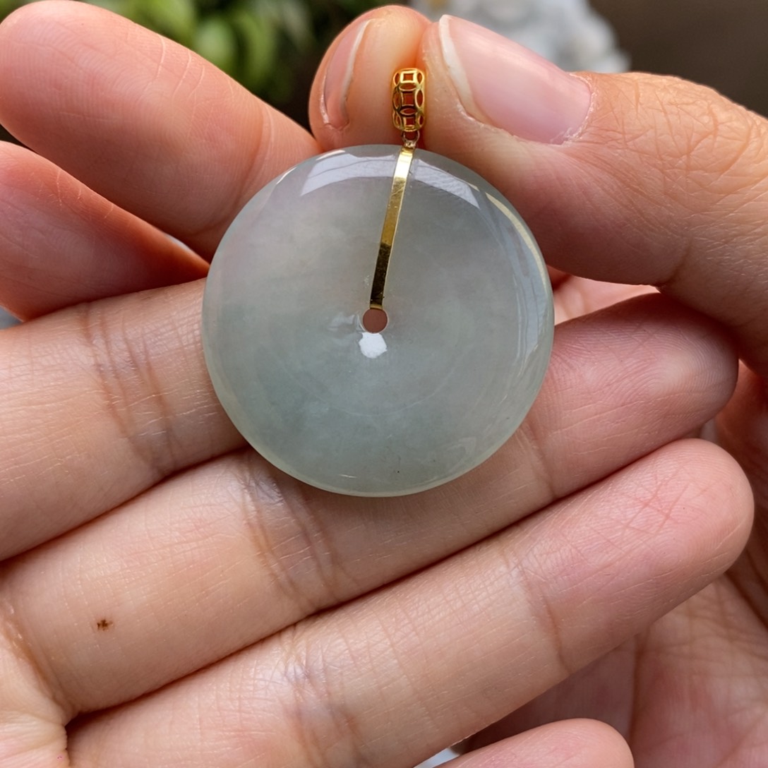 翡翠颈饰未镶嵌天然