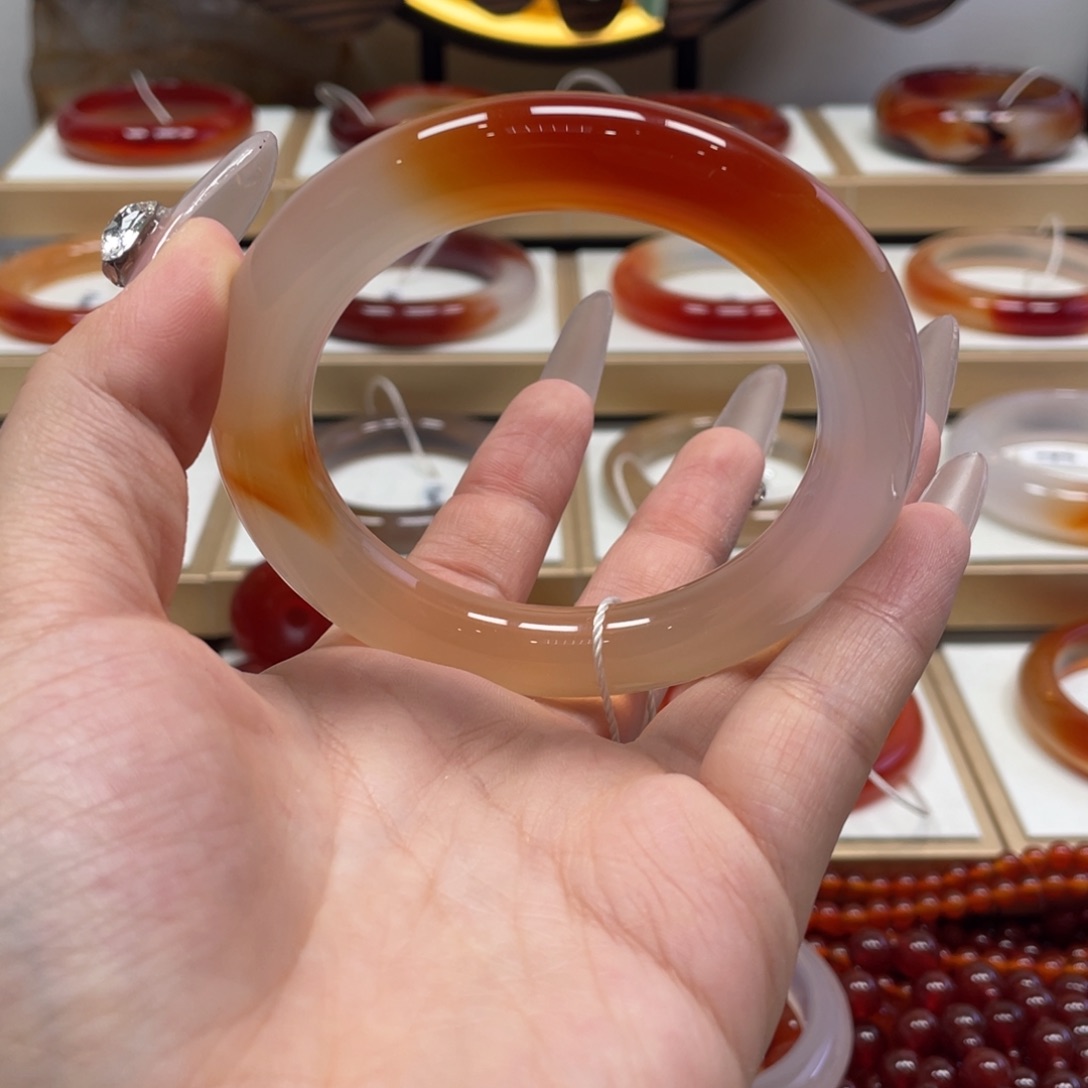 玛瑙/玉髓未镶嵌手镯