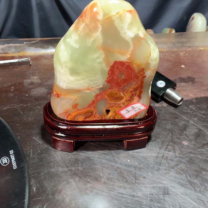 未***来石材天然原石摆件