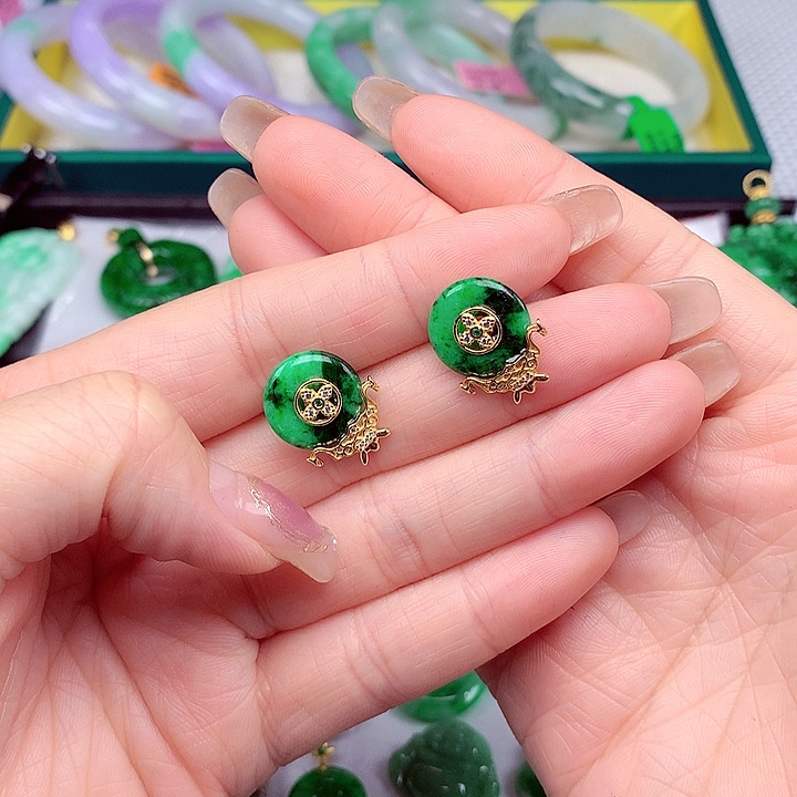 翡翠颈饰银S925镶嵌翡翠