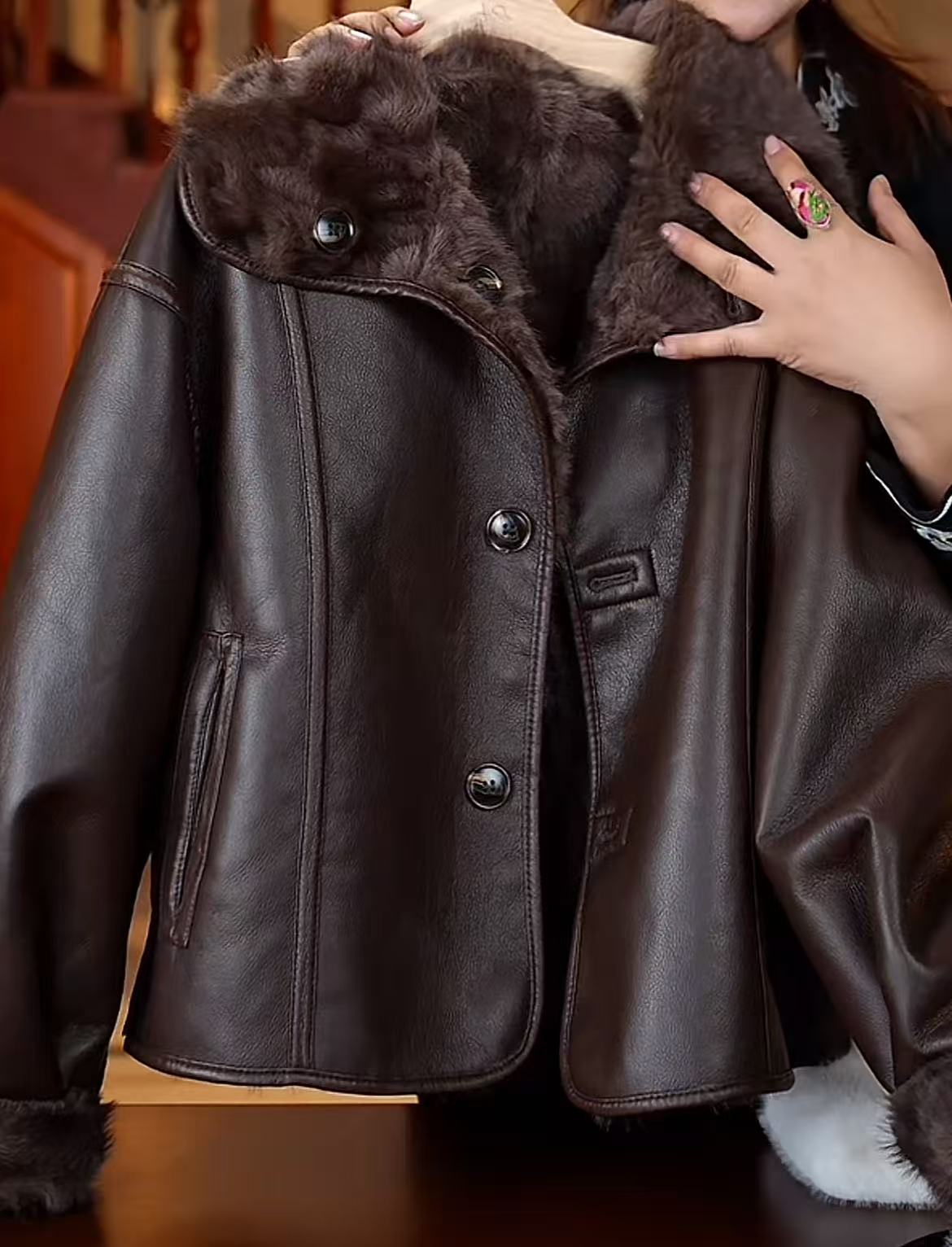 京元~冬季新款超好看设计感时尚皮毛一体外套JS24