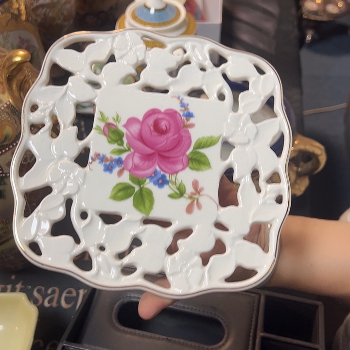 陶瓷瑕疵品。。。。。。。。。。。？。。