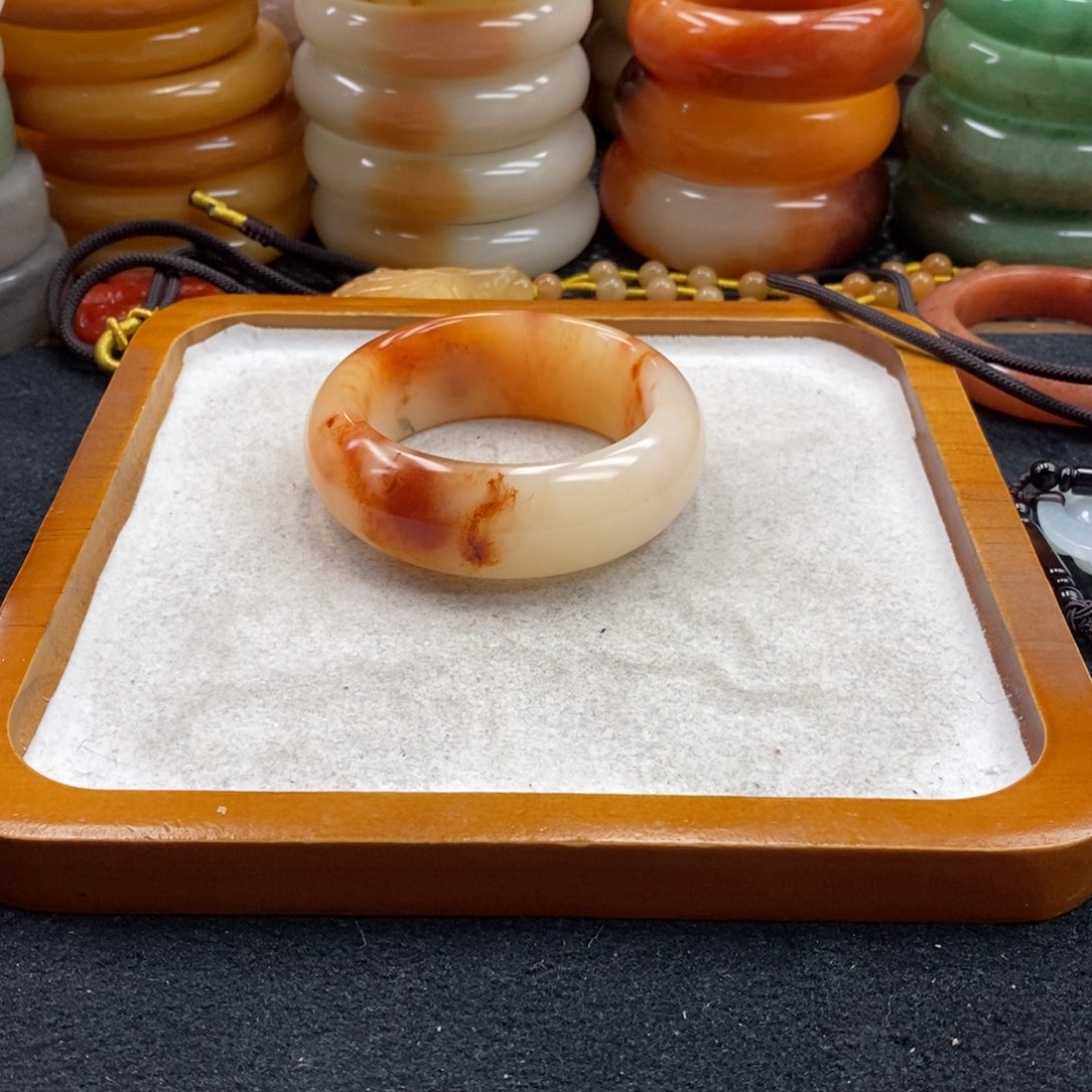 ༺***༻石英岩玉未镶嵌手镯（圆镯）