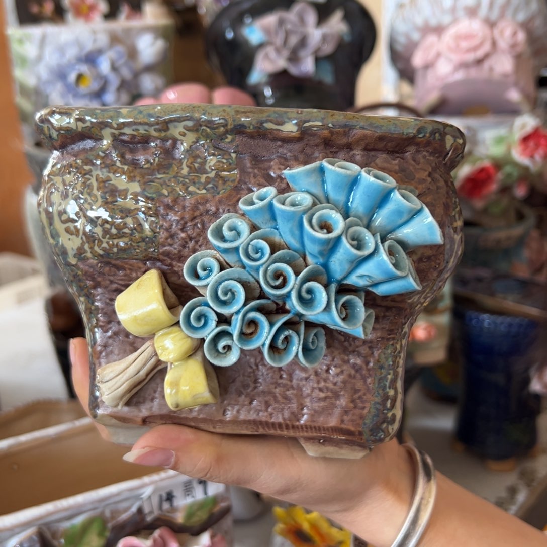 花盆，满20发货爱退款拉黑