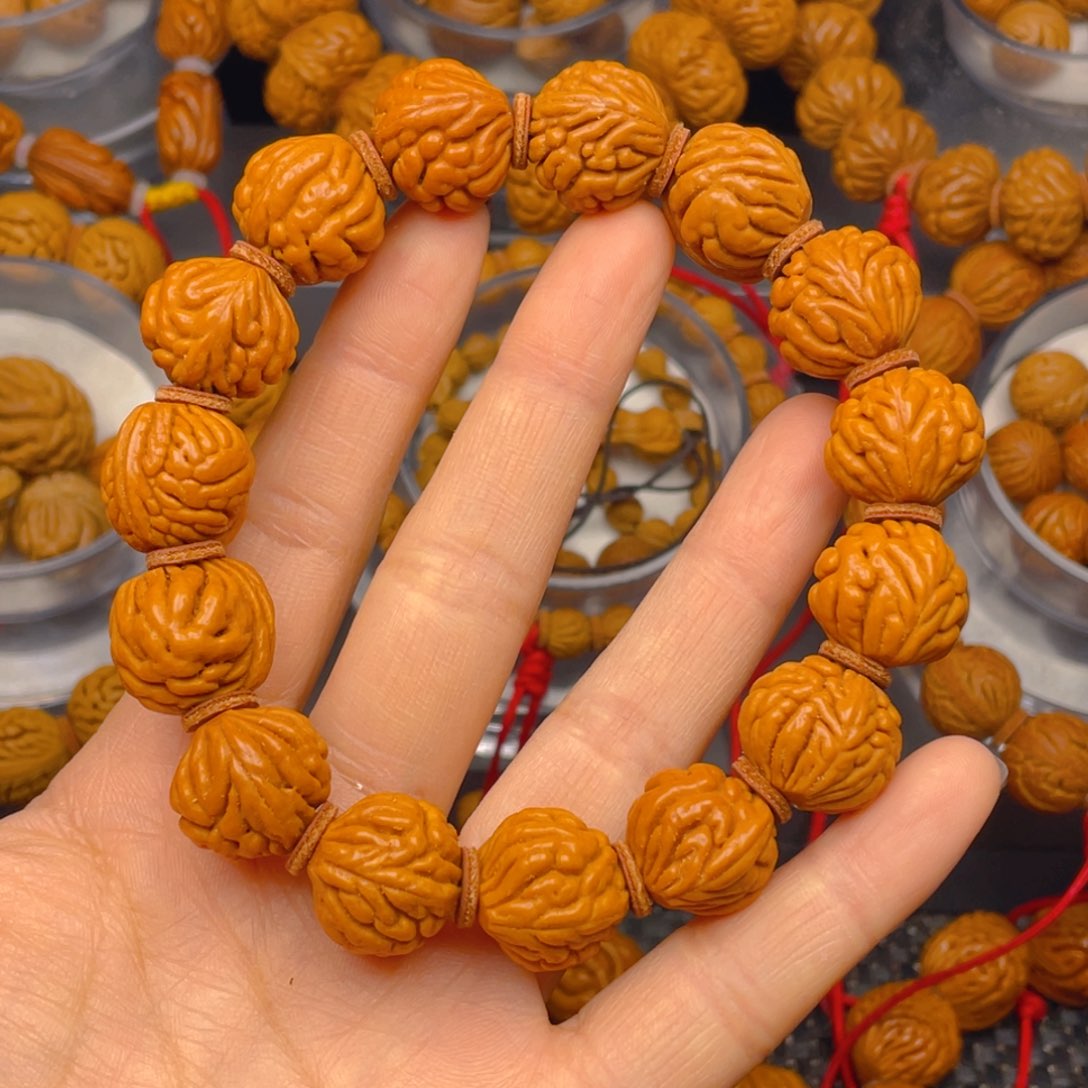 桃核吊坠17圆桩豹子头