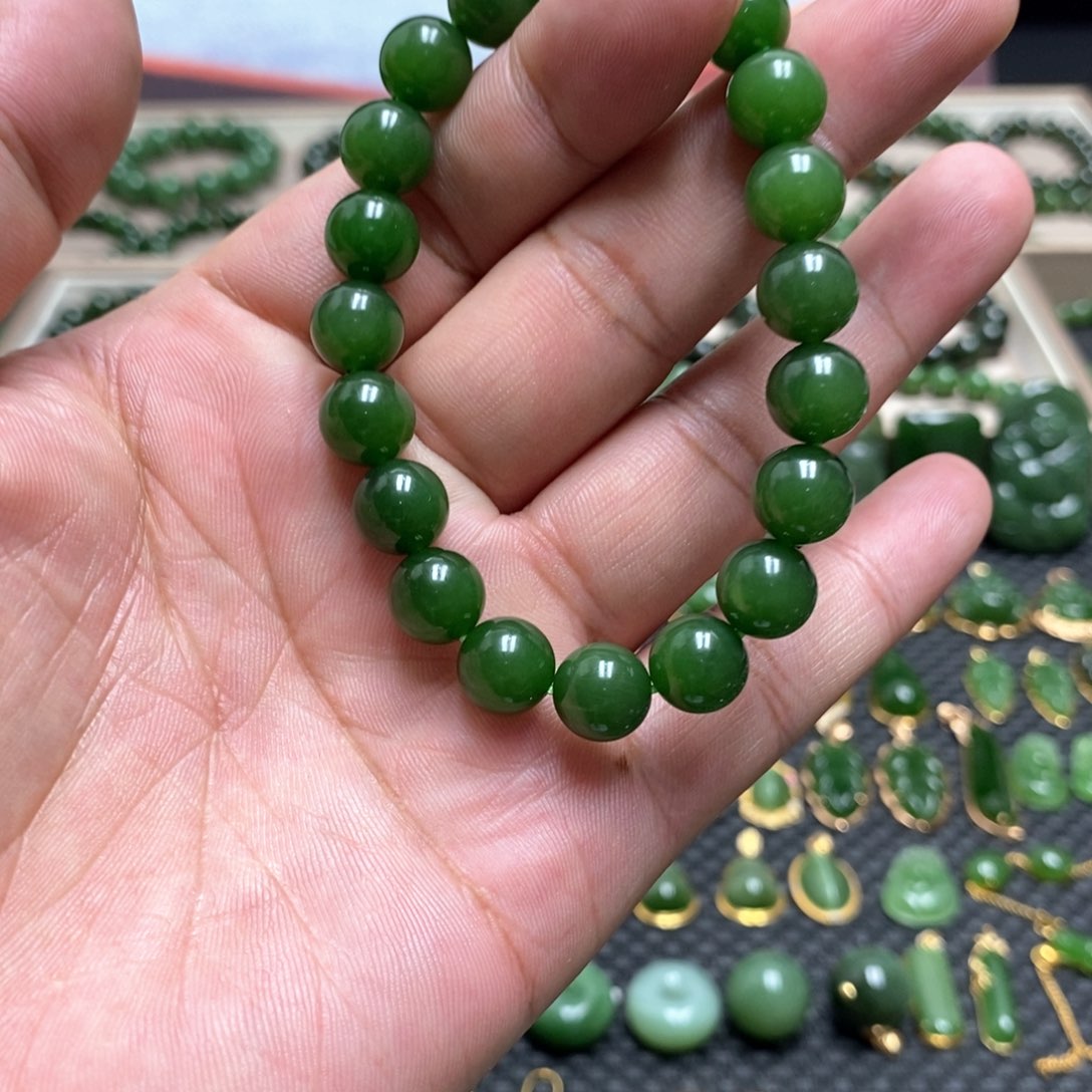 手链未镶嵌和田玉（碧玉）浮*