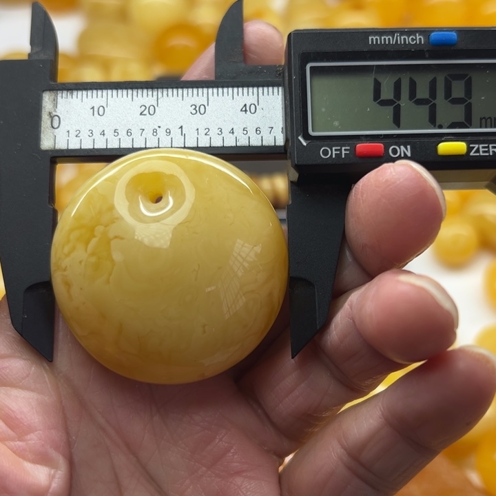 琥珀（矿物珀）未镶嵌裸石