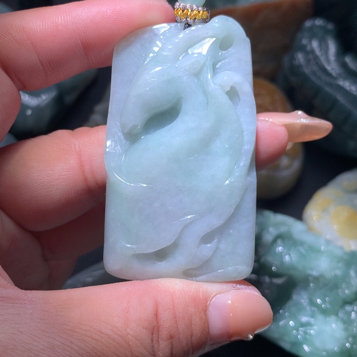 翡翠未镶嵌颈饰保真天然A货翡翠