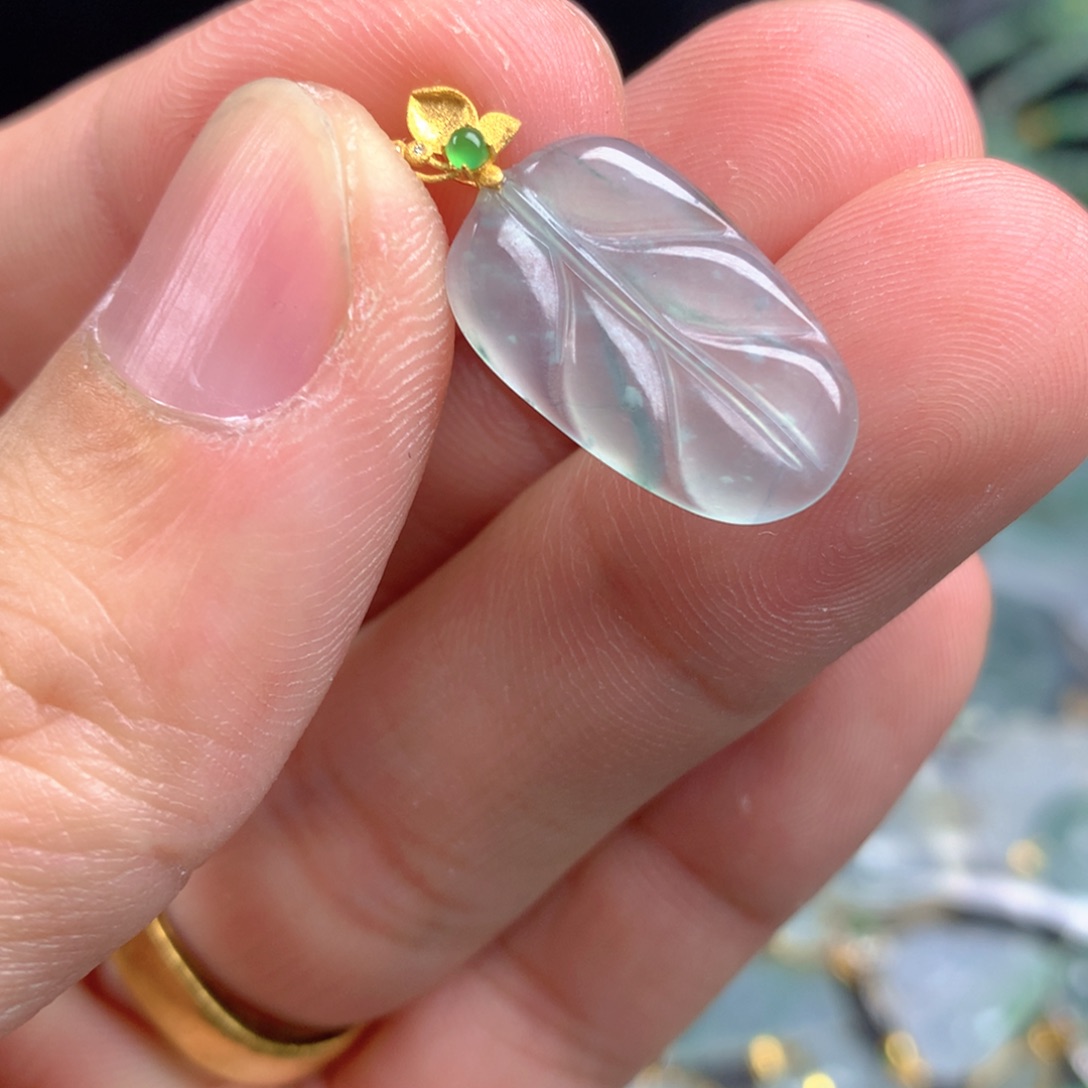 【闪购商品】翡翠颈饰18K金镶嵌翡翠