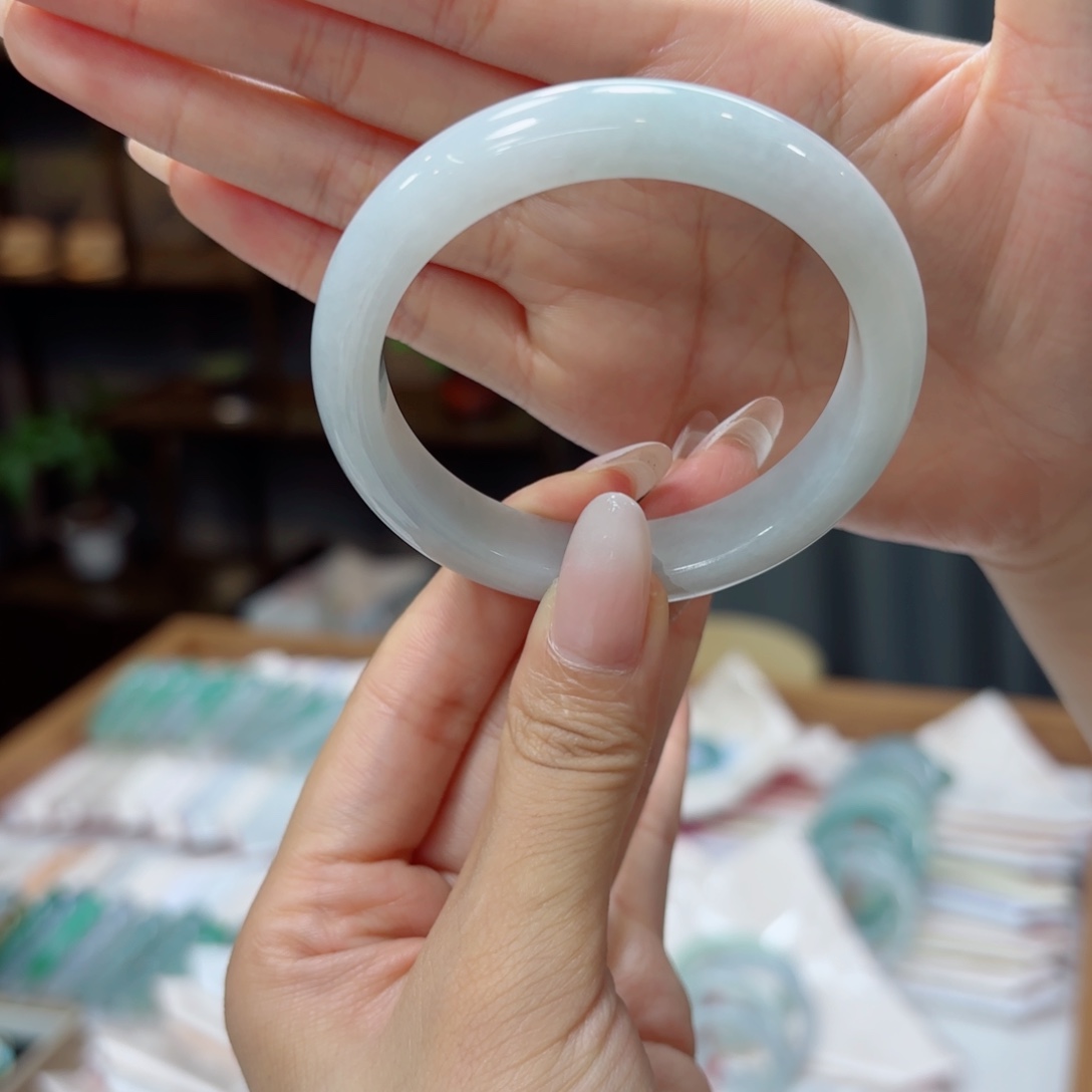 一***赵翡翠未镶嵌手镯翡翠