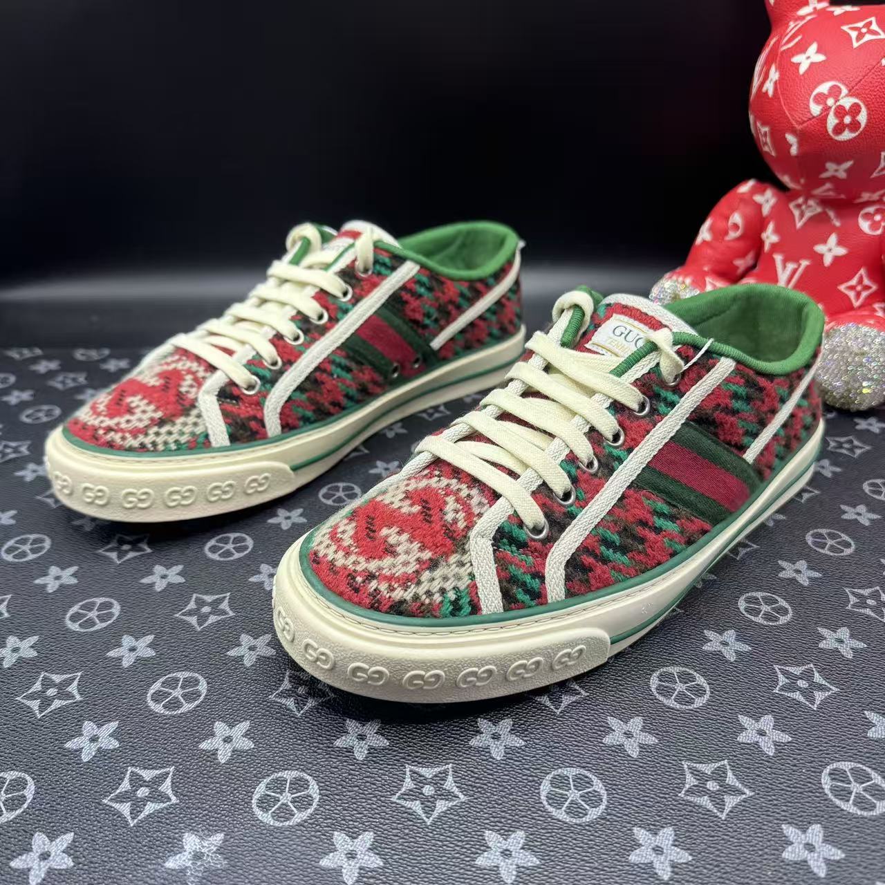 95新 GUCCI/古驰 红色绒面双G刺绣1977板鞋 40.5欧码ddm3334