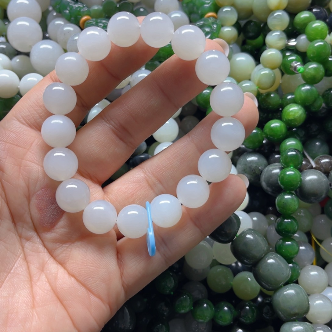 未镶嵌和田玉手链