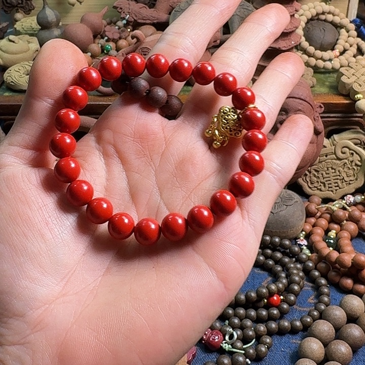 红色手串0.8珠搭配单圈