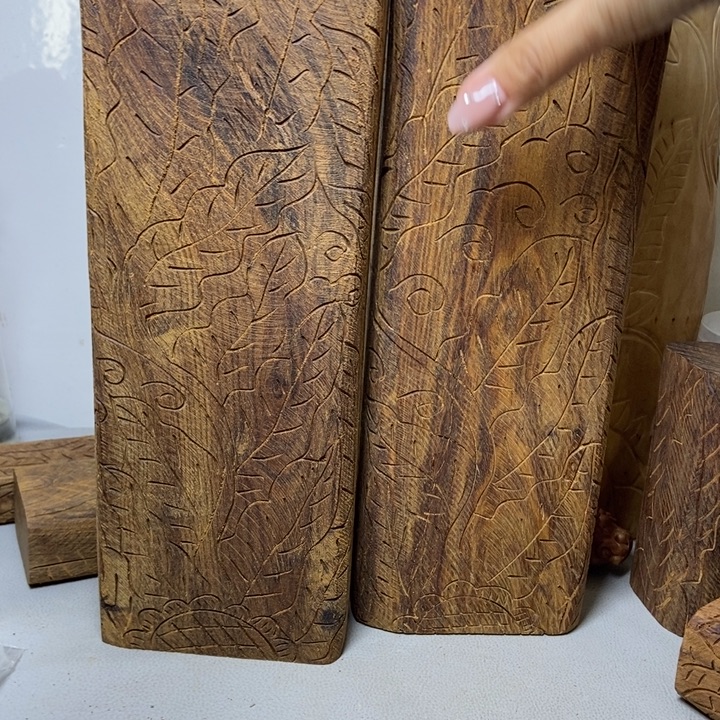 用***2木老山檀香正区木料1对