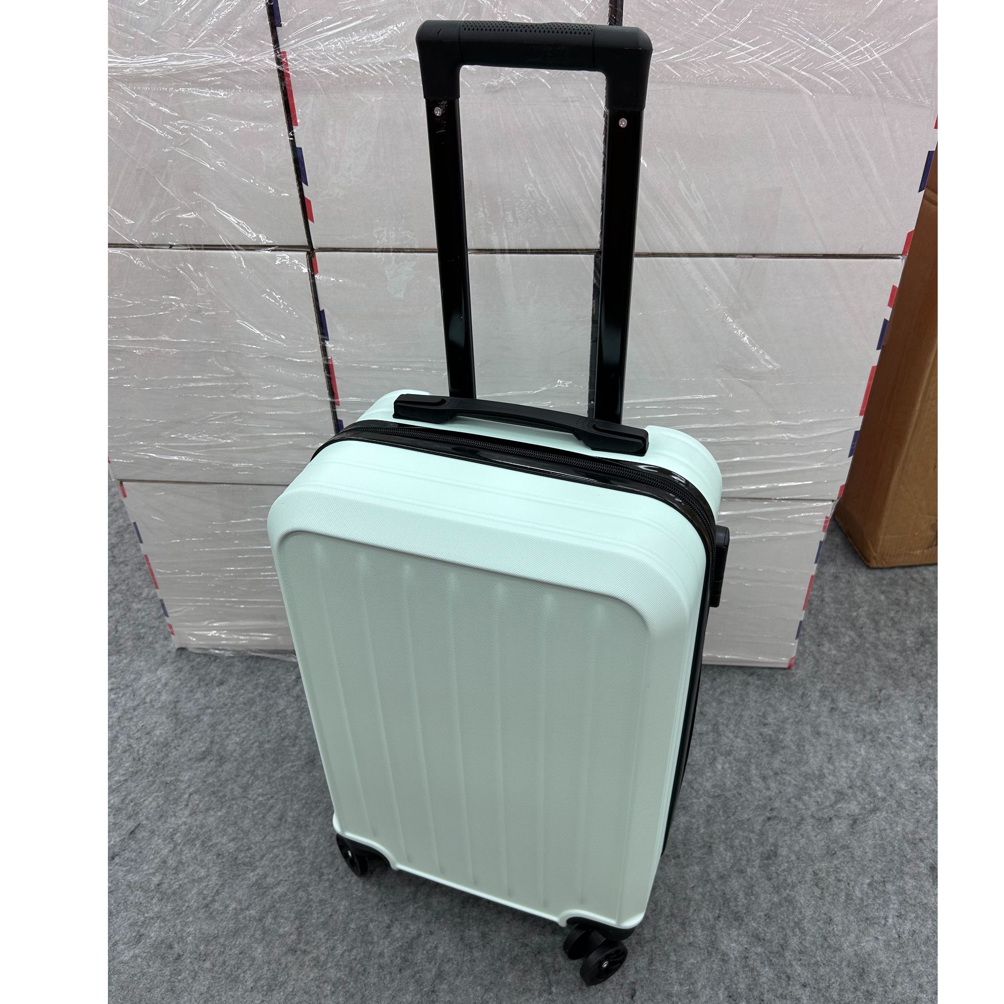 【主播专属】旅行行李箱 随机颜色