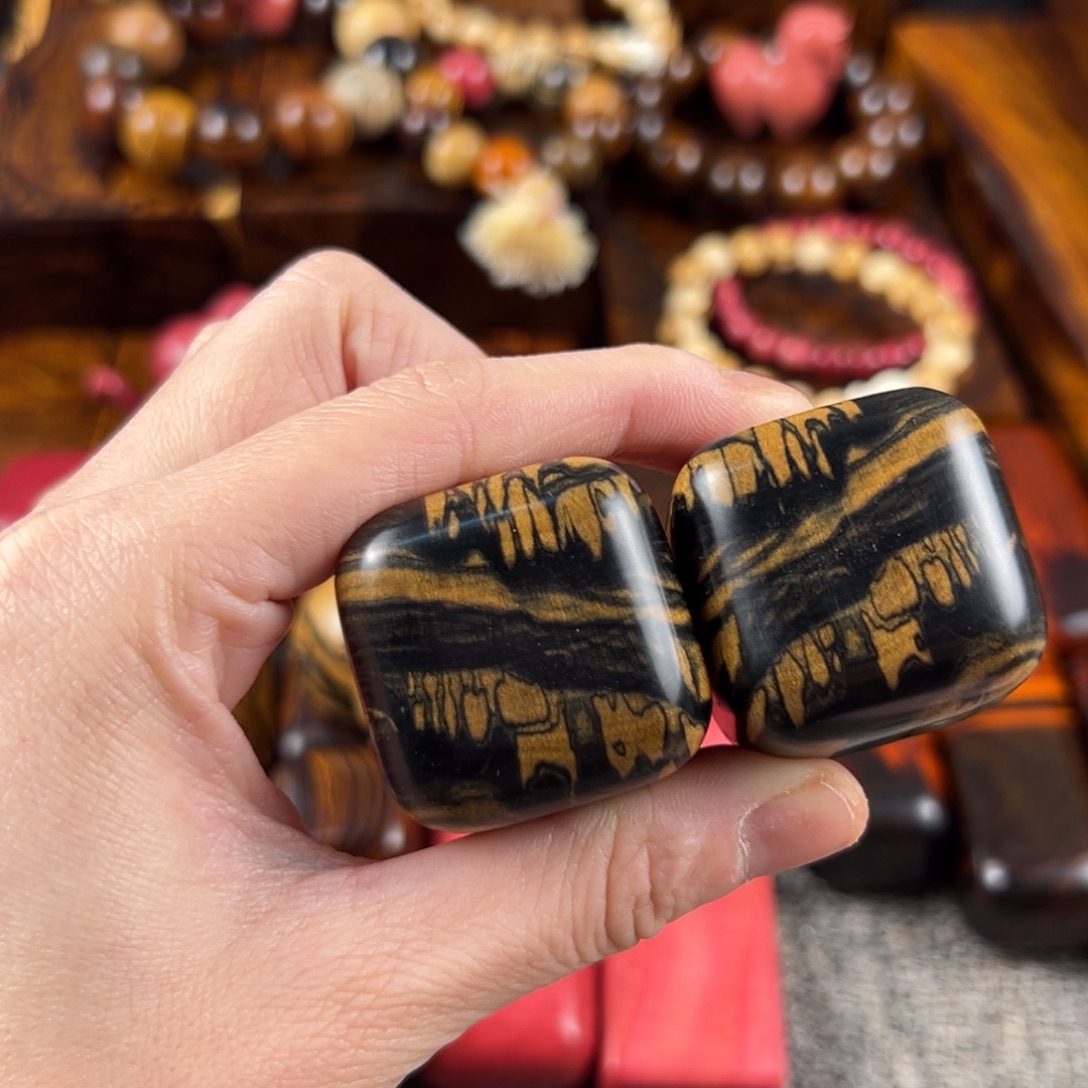 红****黑白檀高花111111111